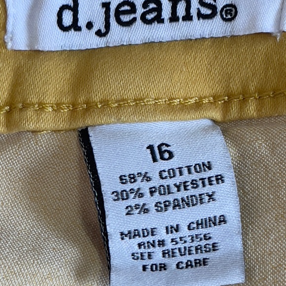 D. Jeans , Mustard Yellow Denim Shorts – Women’s Size 16 - Picture 7 of 9